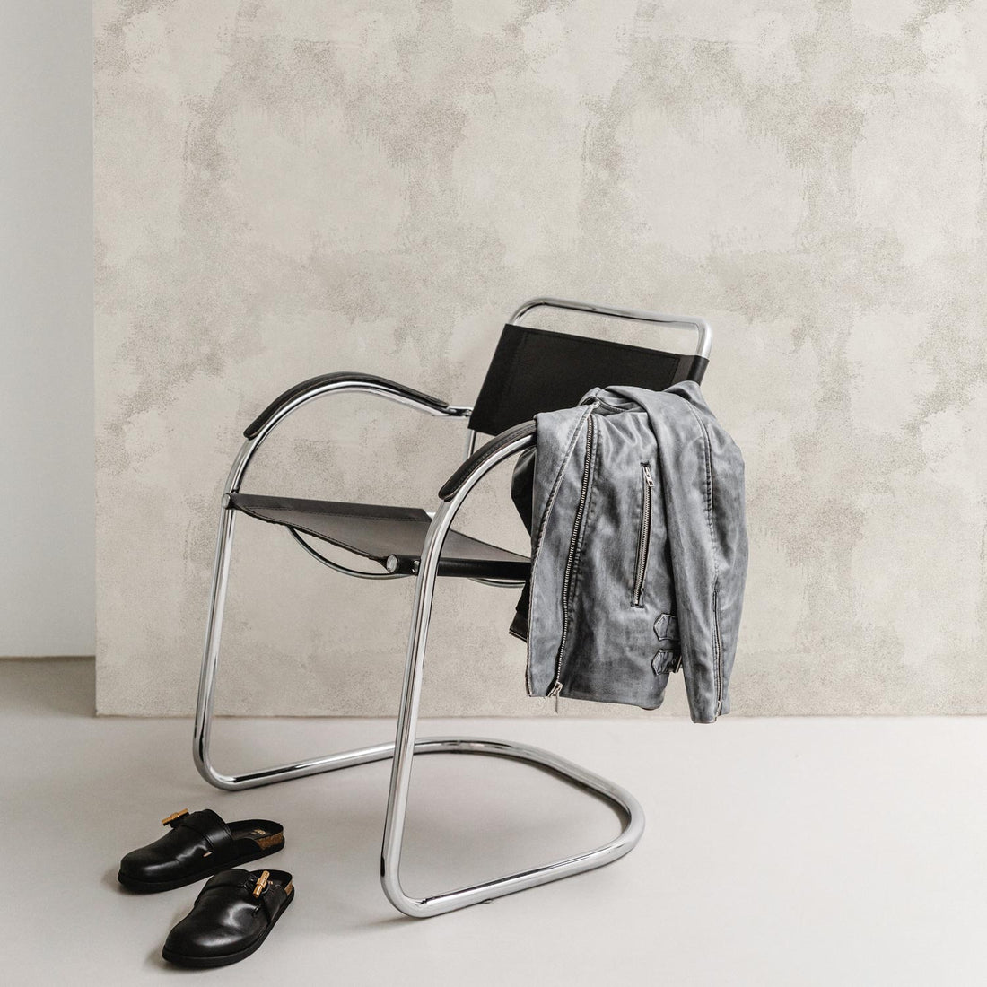 Light Beige Concrete Limewash Wallpaper
