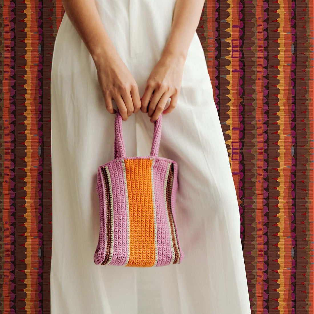 70s Retro Grasscloth Wallpaper