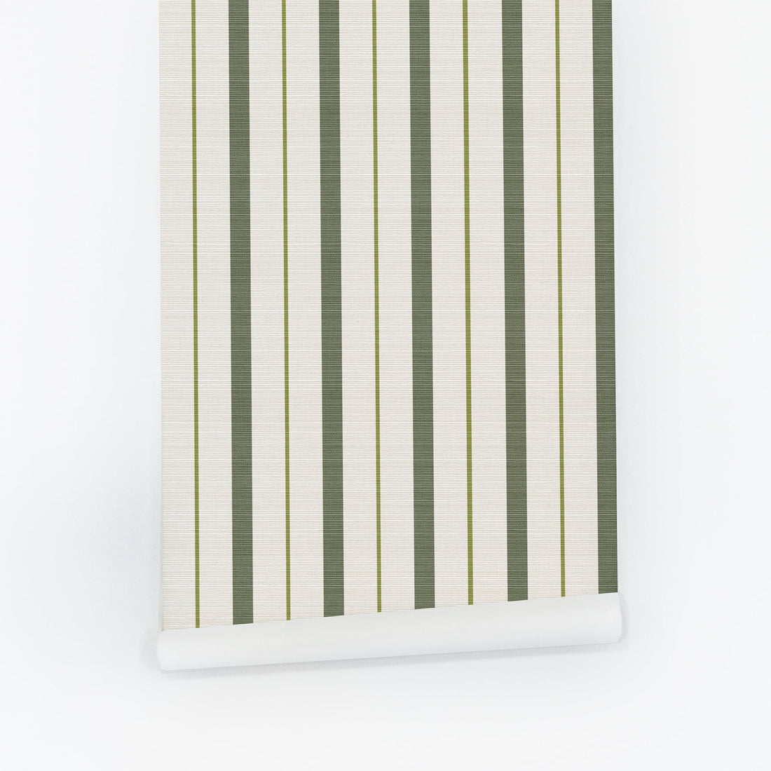 Modern Stripes Print Grasscloth Wallpaper In Green