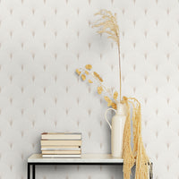 Neutral Delicate Scallop Wallpaper