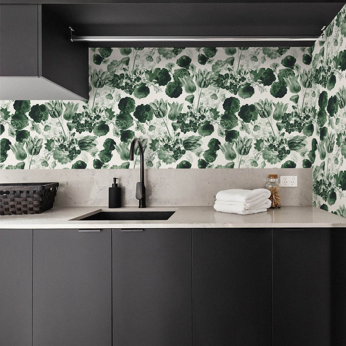 Classic Green Vintage Flowers Wallpaper