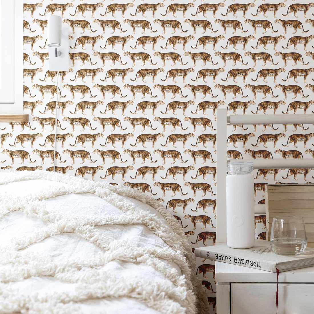 brown safari theme wallpaper design for kids bedroom with tiny leopards