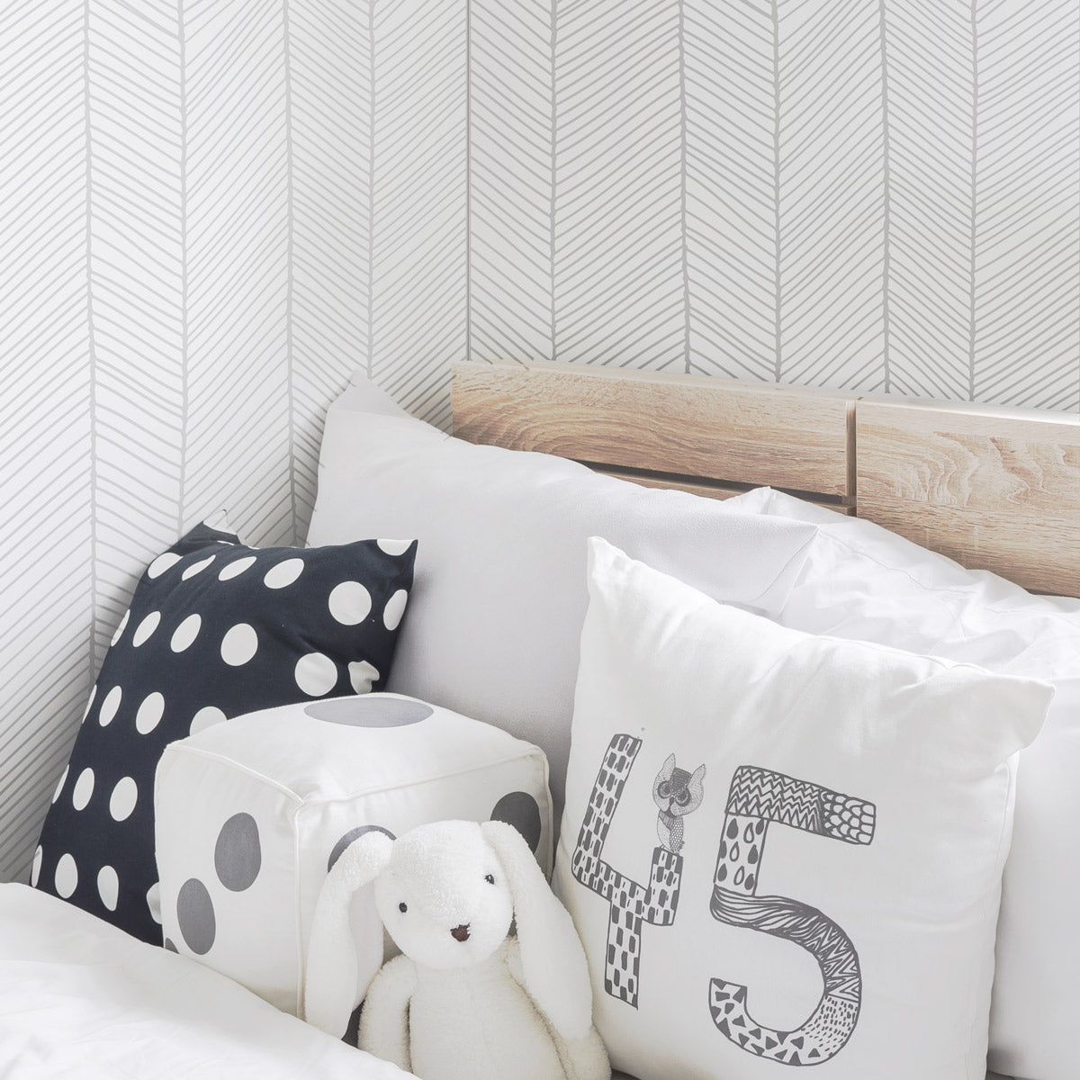 Nursery scandinavian herringbone wallpaper by Livettes Livettes Wallpaper