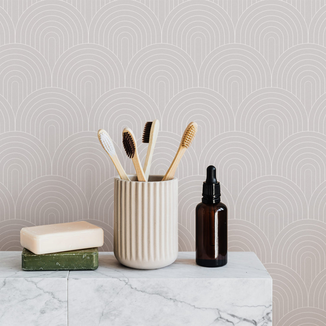 Art deco style scallop pattern removable wallpaper in neutral pink color