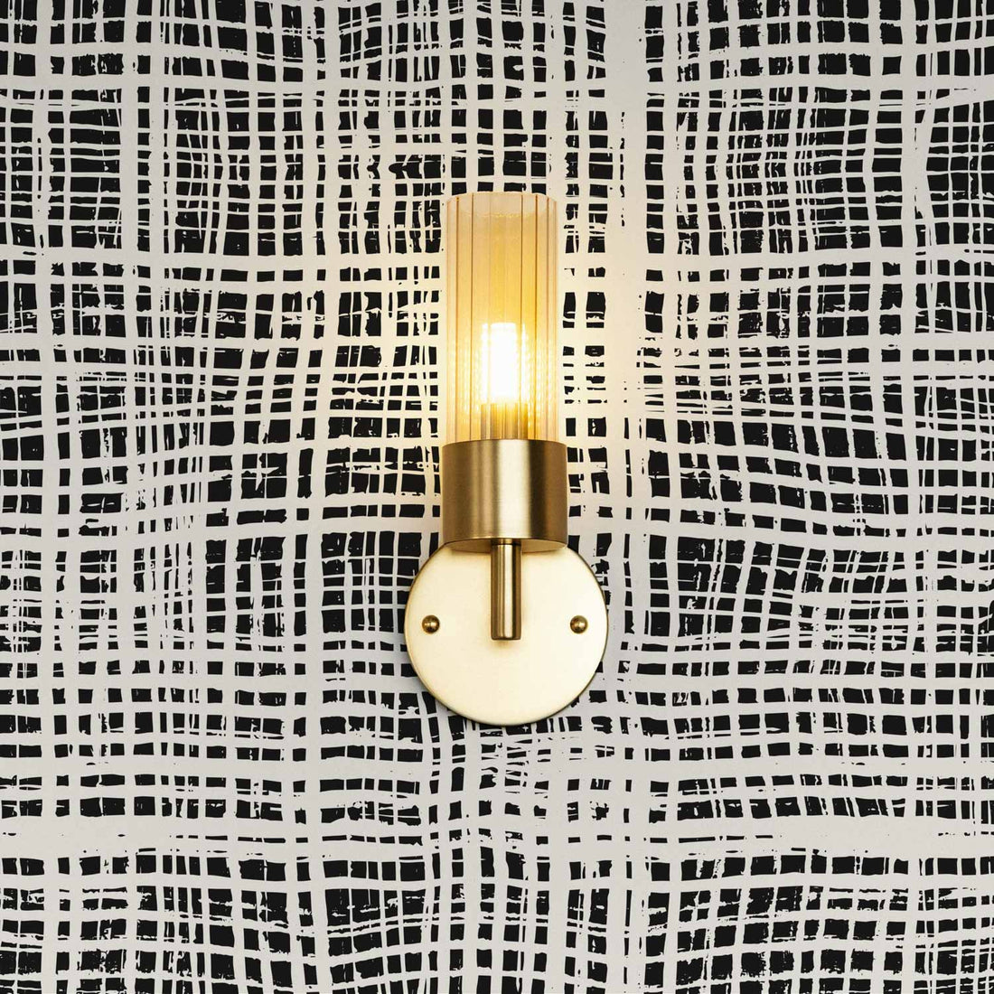 modern black and white abstract plaid pattern wallpaper