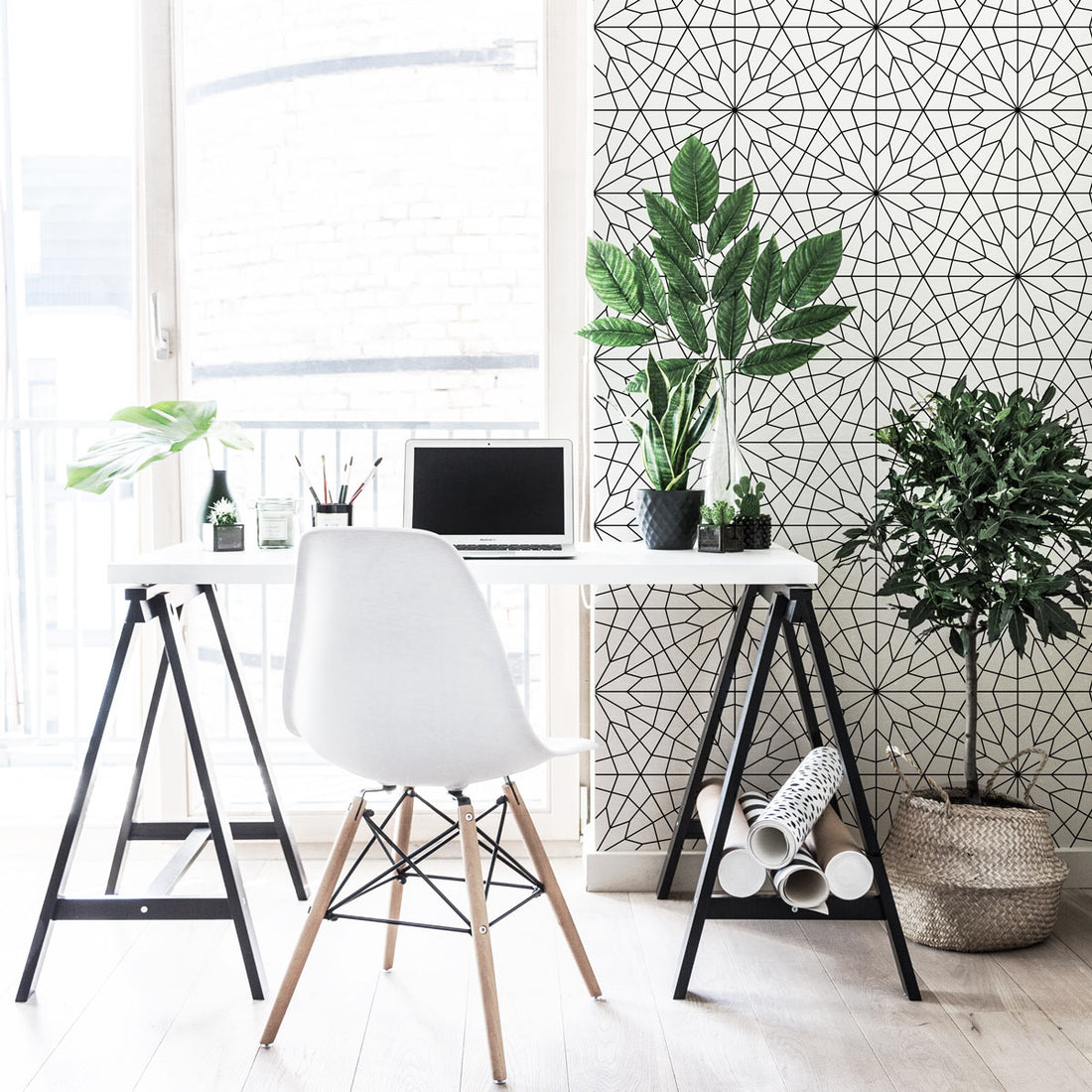 Black geometric flower self adhesive wallpaper