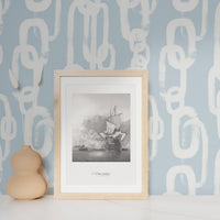 pastel blue wallpaper with chain pattern