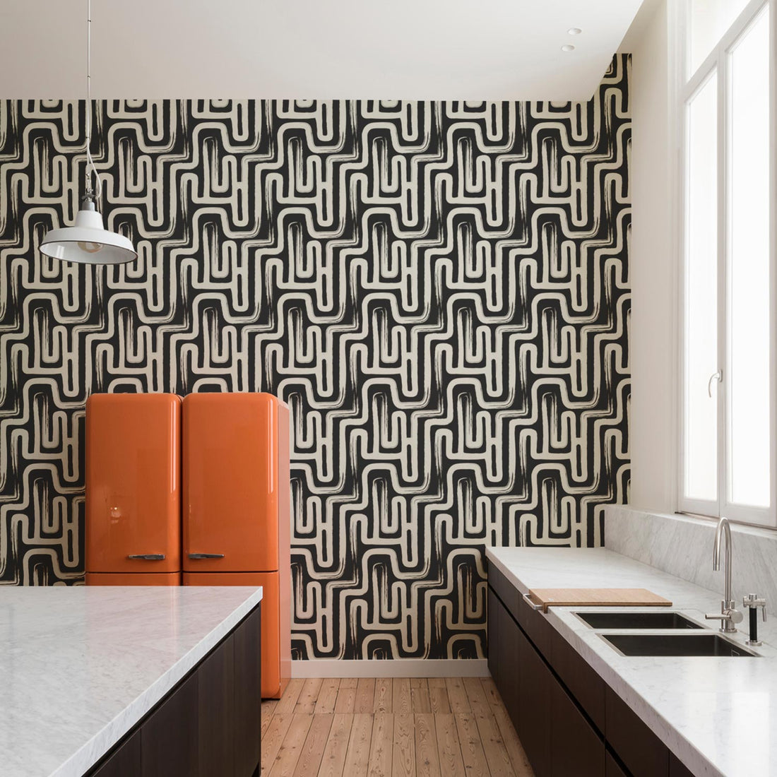 Black Paintbrush Maze Wallpaper