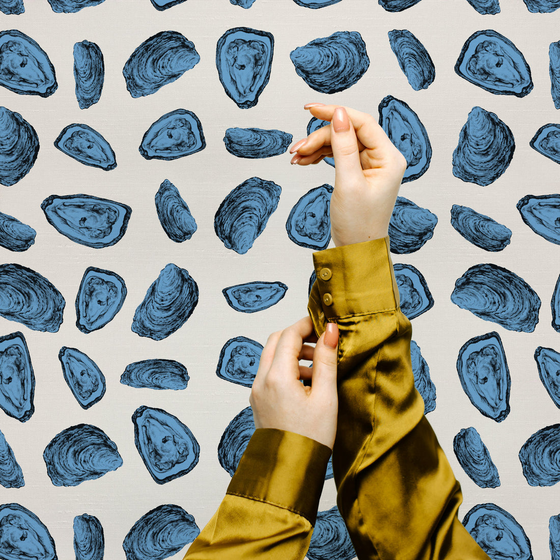 Blue Oysters Silk Wallpaper