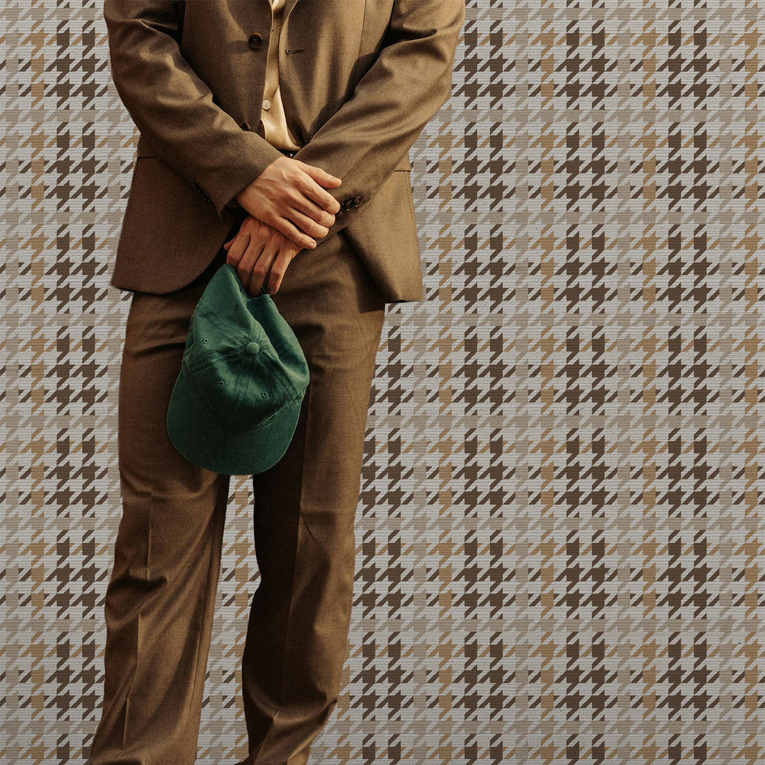 Brown Houndstooth Plaid Grasscloth Wallpaper