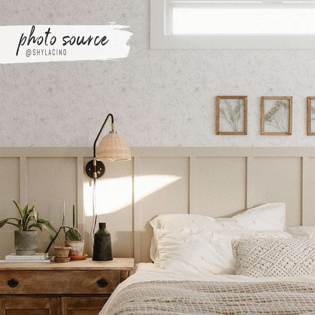 Subtle Floral Peony Wallpaper