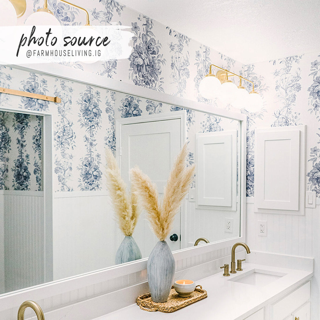 Toile pattern wallpaper