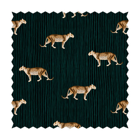 Tessuto Stampato con Audace Motivo Leopardato