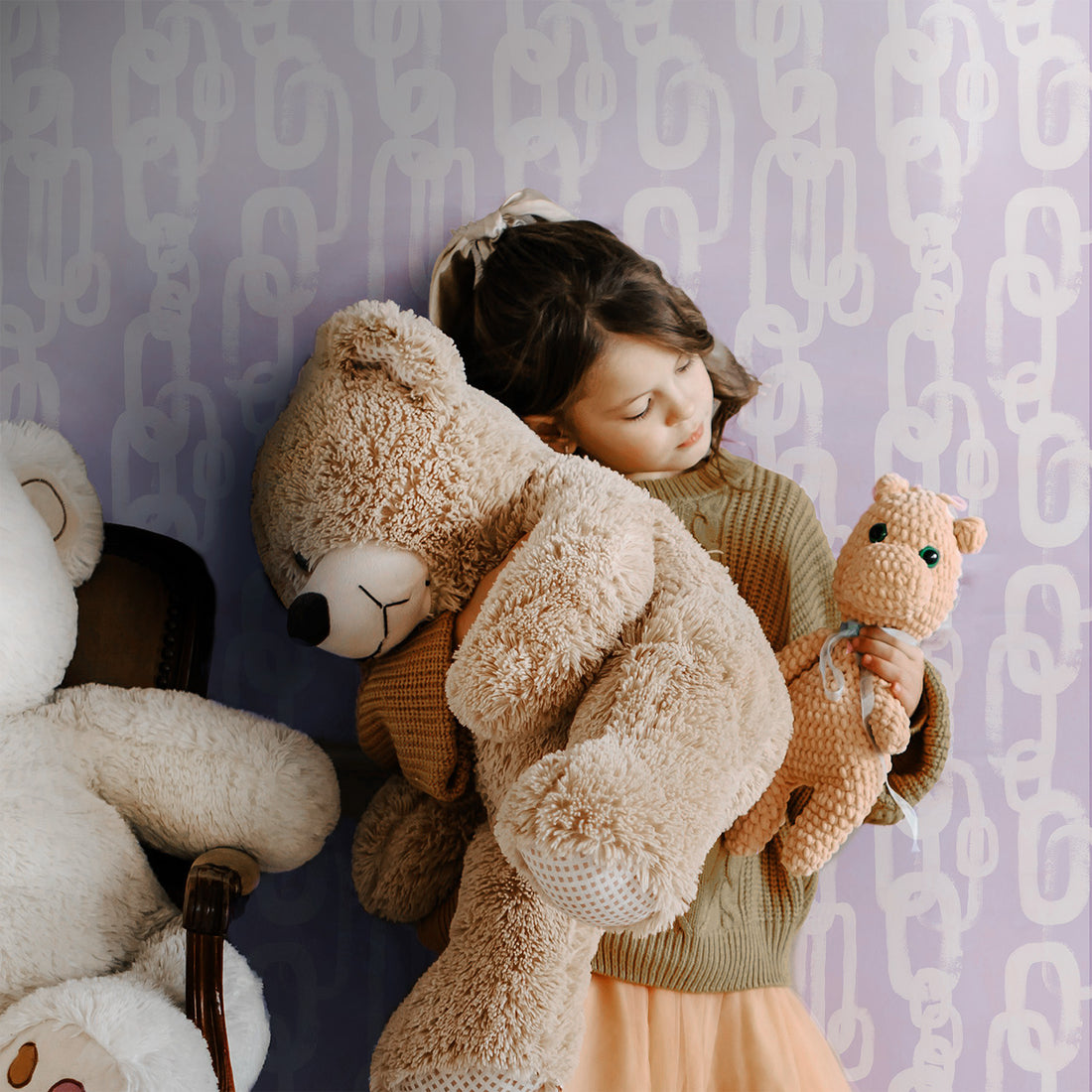 Lavender Chain Pattern © Wallpaper