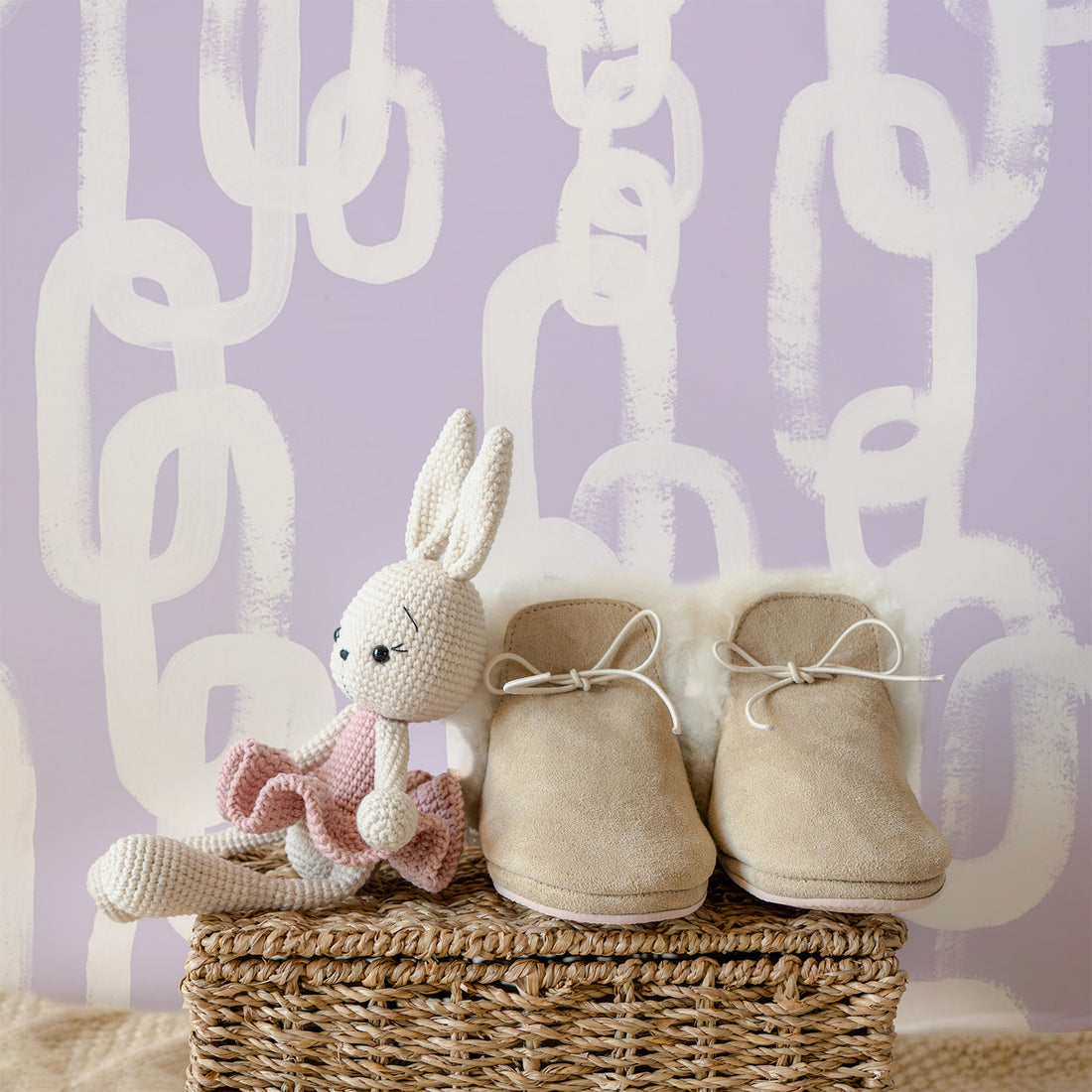 Lavender Chain Pattern © Wallpaper