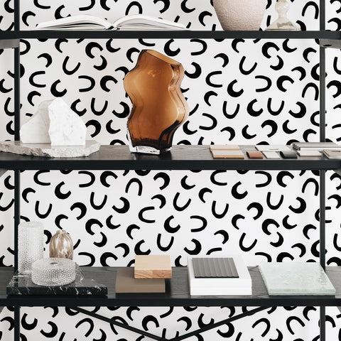 Black & White Horseshoe Wallpaper