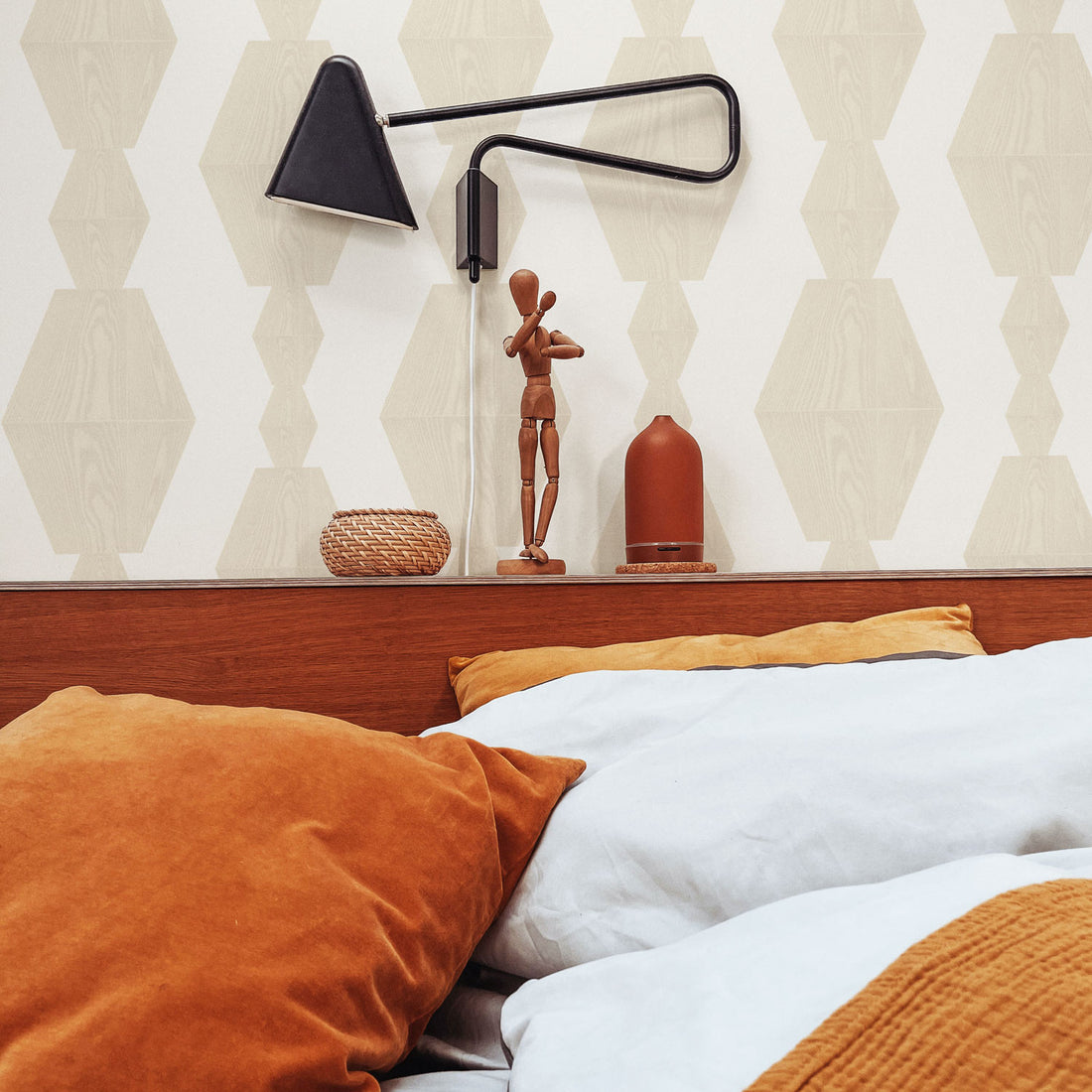 light wood effect bedroom wallpaper 
